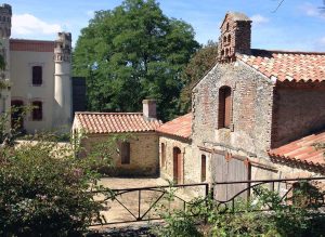 réhabilitation d'un four à pain et d'un pigeonnier au Girouard (85) : une réalisation de Muriel Bernard, architecte DPLG. 2015
