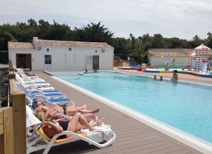 construction d'un bâtiment sanitaire - Le Bois-plage-en-Ré : une réalisation de Muriel Bernard, architecte DPLG. 2015