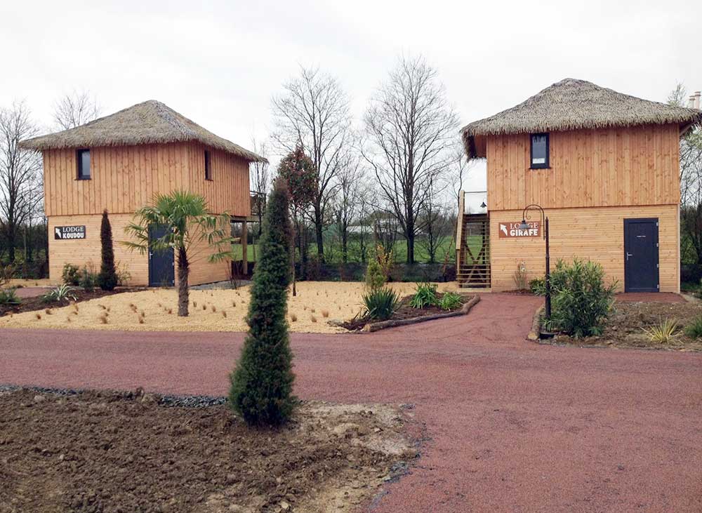 Le village perché = aménagement d’un espace touristique et de loisir au Zoo de la Boissière du Doré : une réalisation de Muriel Bernard, architecte DPLG. 2015