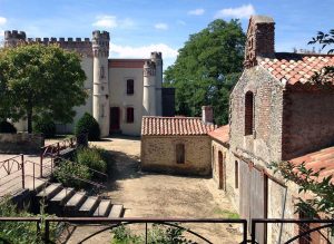 réhabilitation d'un four à pain et d'un pigeonnier au Girouard (85) : une réalisation de Muriel Bernard, architecte DPLG. 2015